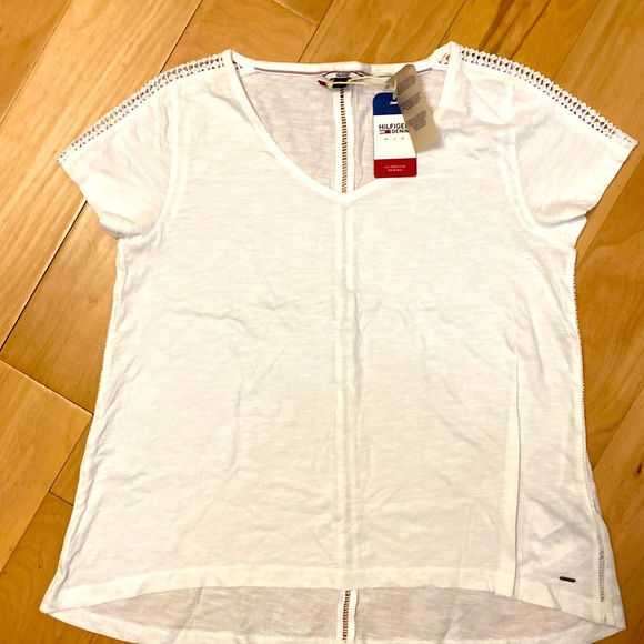 Tommy Hilfiger Top - Picture 1 of 3